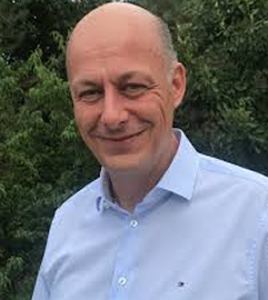 Peter W Roesky